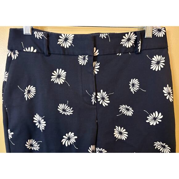 Talbots Black Floral Print Hampshire Ankle Pants Size 8 - Picture 3 of 7